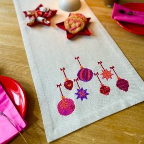 Julel�ber r�d - Pomp Stitch 