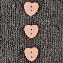 Hndlavede hjerteknapper i keramik