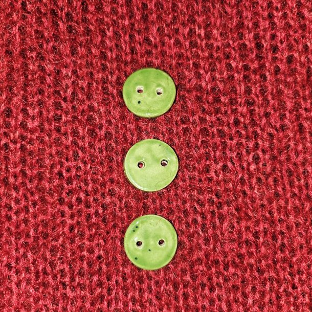 Hndlavede knapper i keramik - 15 mm Spotted Kiwi