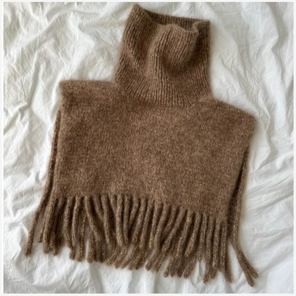 Nora Neck - Opskrift fra PetiteKnit 