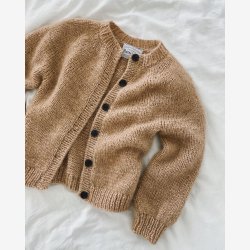 Novice Cardigan Junior - Chunky Edition |  Opskrift fra PetiteKnit