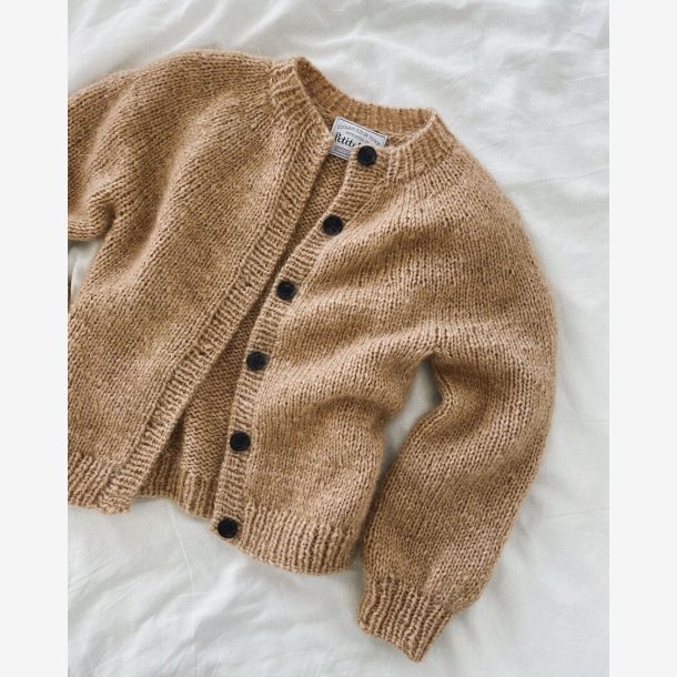 Novice Cardigan Junior - Chunky Edition |  Opskrift fra PetiteKnit