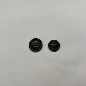 Plastikknap m. 4 hul - Meleret sort 