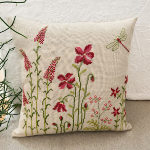 Red flowers square 2052-3 ca. 45 x 45 cm 