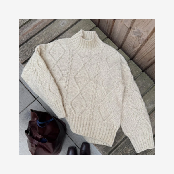 Saga Sweater - Opskrift fra PetiteKnit 