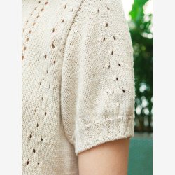 2404 - Model 9 - Cornelia Tee 