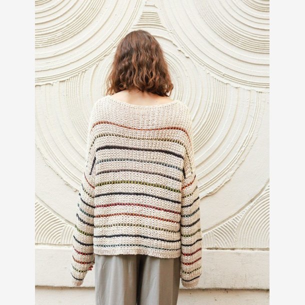 2404 - Model 10 - Sebrina Sweater 