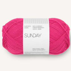 Sunday fra PetiteKnit - Hot Pink 4518 - 135439