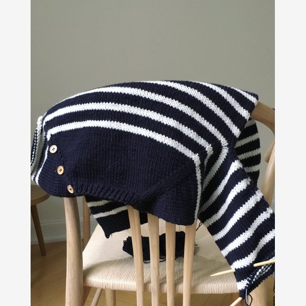 Seaside Sweater Junior | Opskrift fra PetiteKnit