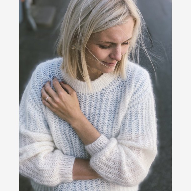 September Sweater | Opskrift fra PetiteKnit uden garn