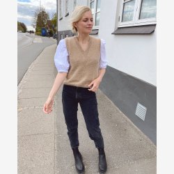 Stockholm Slipover V-Neck