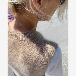 Stockholm Slipover V-Neck