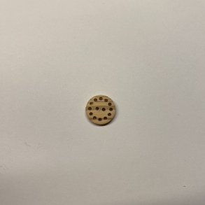 Tr�knap 15 mm - m. huller rundt i kanten