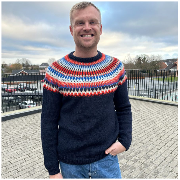 Celeste Sweater Man - PetiteKnit  ved samtidigt k&oslash;b af garn