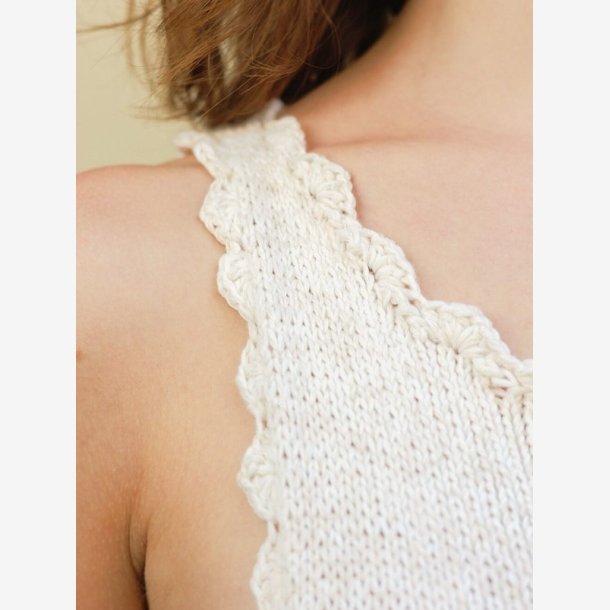 2404 - Model 1 - Linnea Dress