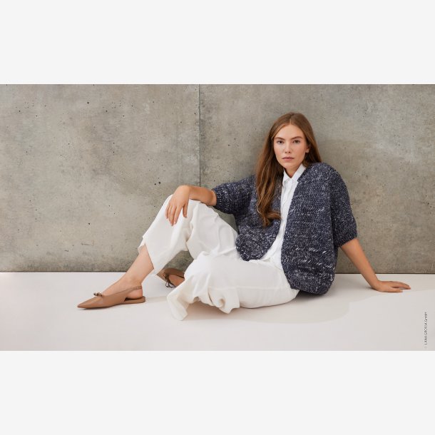 LookBook Nr. 18 - Hfte fra Lana Grossa 