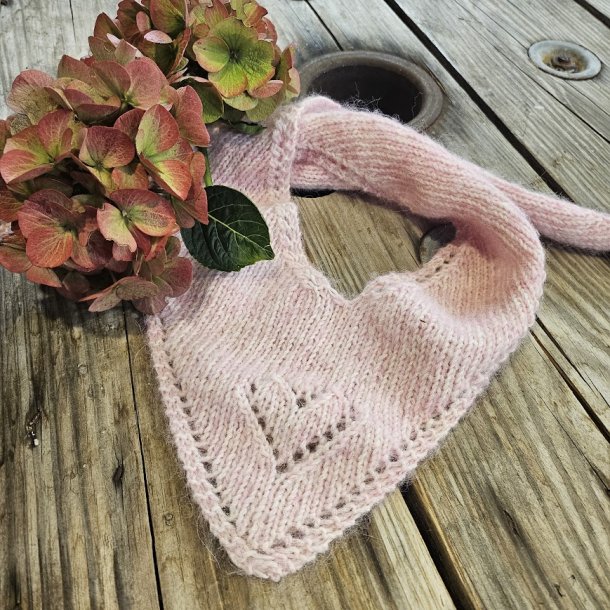 Heart the Breasts Scarf - opskrift Som PDF til download