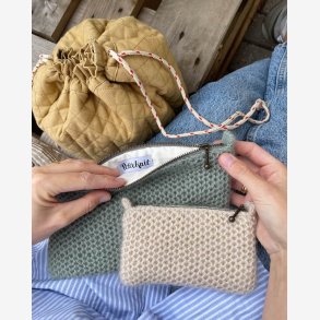 Honey Purse | Opskrift fra PetiteKnit