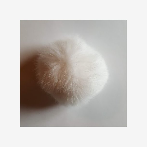 Pom Pom i kaninpels - hvid 6 cm i diamter