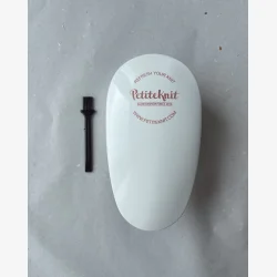 Refresh Your Knit With PetiteKnit" - Lint Remover