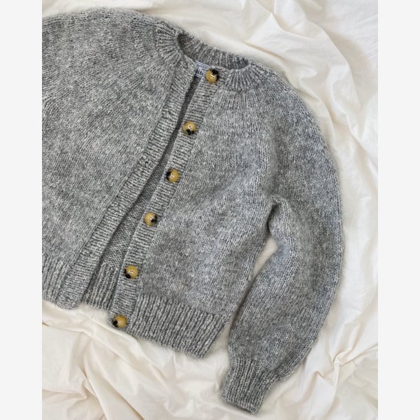 Novice Cardigan - Chunky Edition | Strikkeopskrift til dame fra Petite Knit