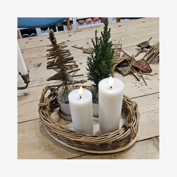 11.11.25 WORKSHOP: Flet sm ting i pil til jul &#127876;