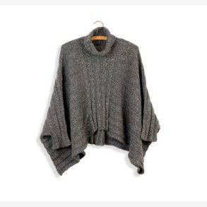 Poncho med broderi - Opskrift fra Isager 