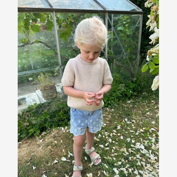 Poppy Tee Junior | PetiteKnit | opskrift uden garn