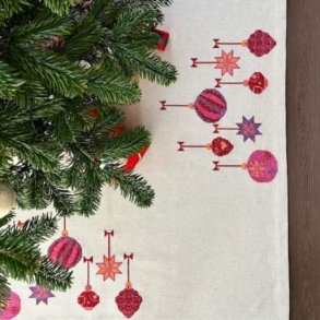 R�d jul med stil juletr�st�ppe - Pomp Stitch 