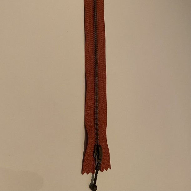 Lynls YKK drbe - 20 cm Zippers Rust