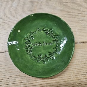 Lille skl i keramik - With Love (grn)