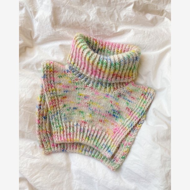 Terrazzo Neck Junior | Opskrift fra PetiteKnit